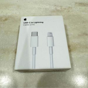 Apple USB-C to Lightning Cable (2M) MKQ42AM/A (Lot of 2: New 1/Used 1)
